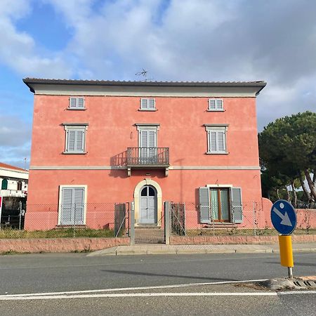 Casa Vacanze Le Due Torri Вада Екстер'єр фото