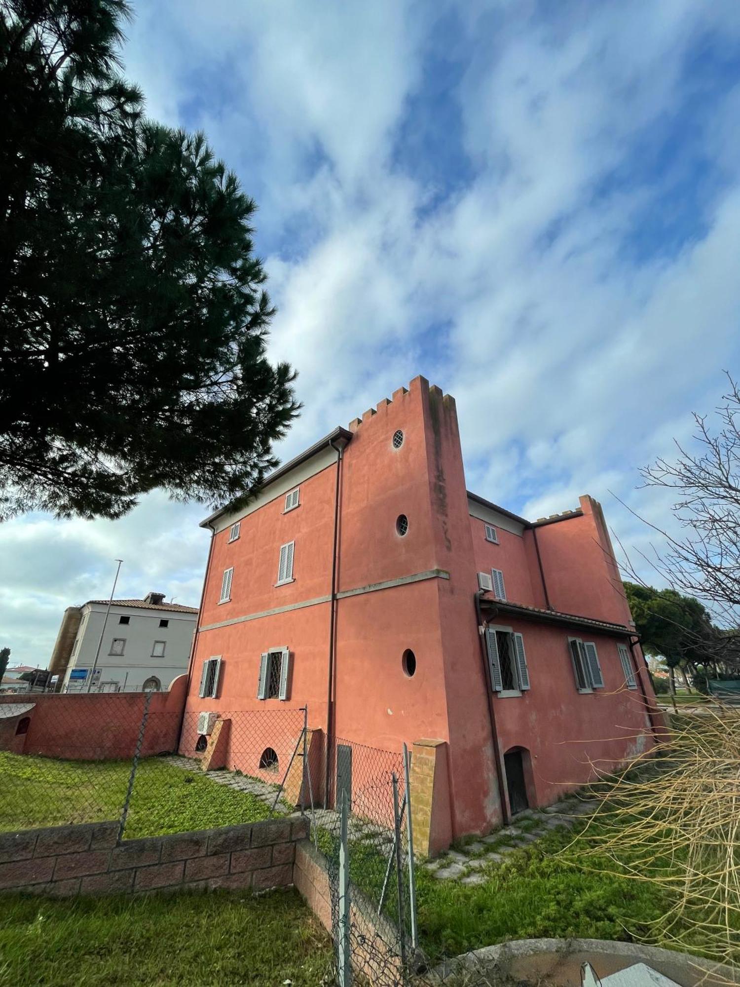 Casa Vacanze Le Due Torri Вада Екстер'єр фото